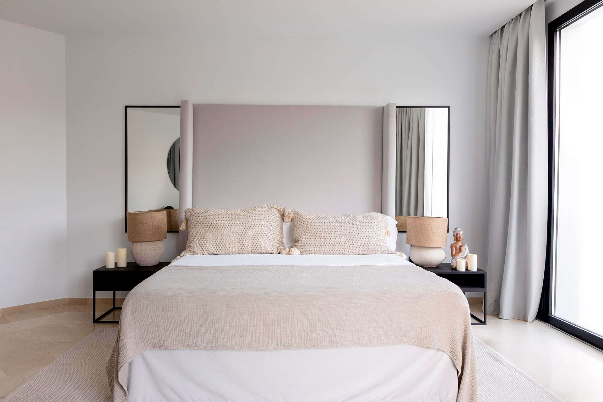 aufgeräumtes Schlafzimmer